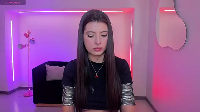 AlessiaCorleone  online show from 17, 11, 2025