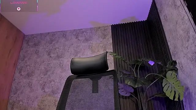 AmyWalker  online show from 30, 9, 2025