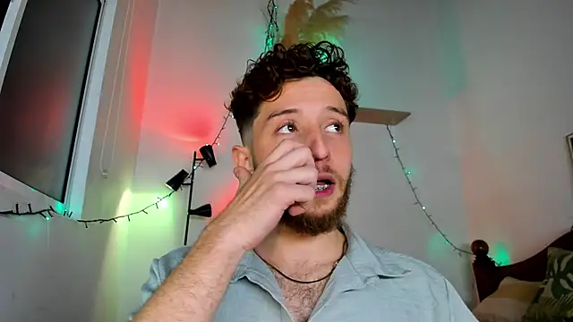 Juan Castano online show from 18, 12, 2025