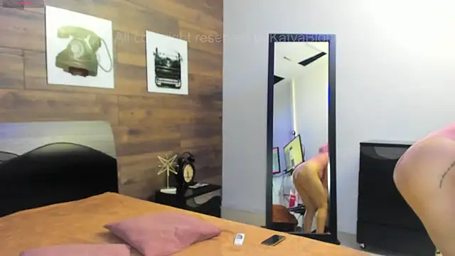 Snapshot of KatyaBlonding chatting on 13, 11, 2025 KatyaBlonding online show from 13, 11, 2025