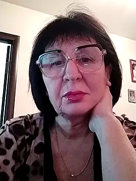 AlbinaXPretty online show from 1, 1, 2025