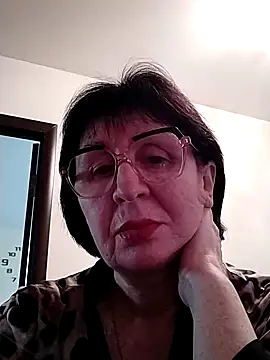 AlbinaXPretty online show from 2, 2, 2025