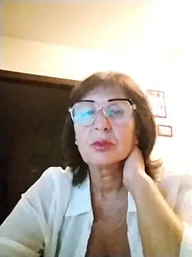 AlbinaXPretty online show from 9, 9, 2025