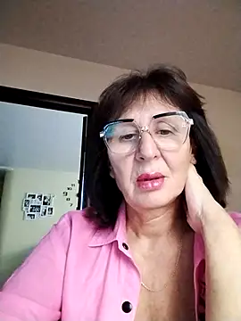 AlbinaXPretty online show from 18, 9, 2025