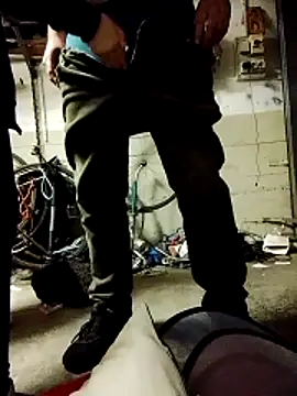 Snapshot of Passivello9 chatting on 3, 12, 2025 Passivello9 online show from 3, 12, 2025