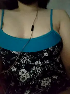 Snapshot of pinaxpack1 chatting on 28, 10, 2025 pinaxpack1 online show from 28, 10, 2025