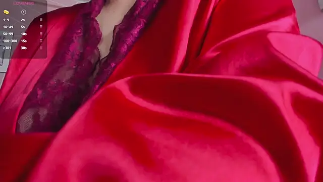 dolly zoe online show from 28, 11, 2025