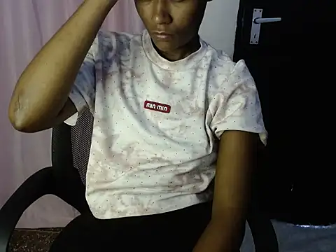 savage laura online show from 25, 10, 2025