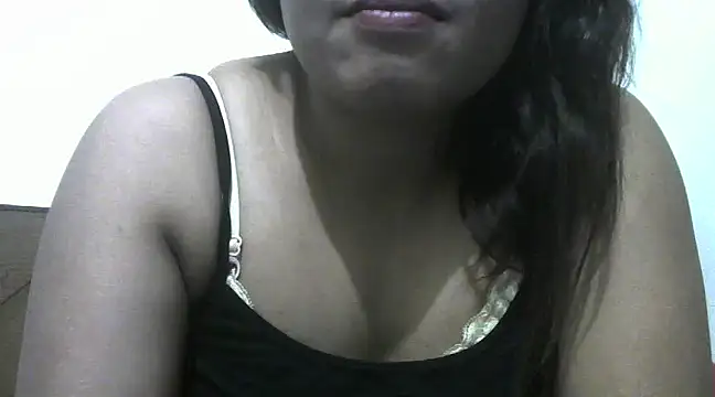 Snapshot of shekira99 chatting on 18, 2, 2025 shekira99 online show from 18, 2, 2025