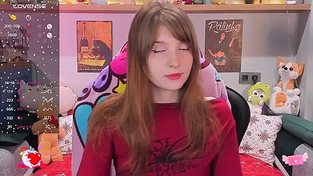 Snapshot of AliceLanley chatting on 27, 12, 2024 AliceLanley online show from 27, 12, 2024