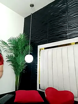 Snapshot of lucia_vonne_ chatting on 22, 1, 2025 lucia vonne online show from 22, 1, 2025