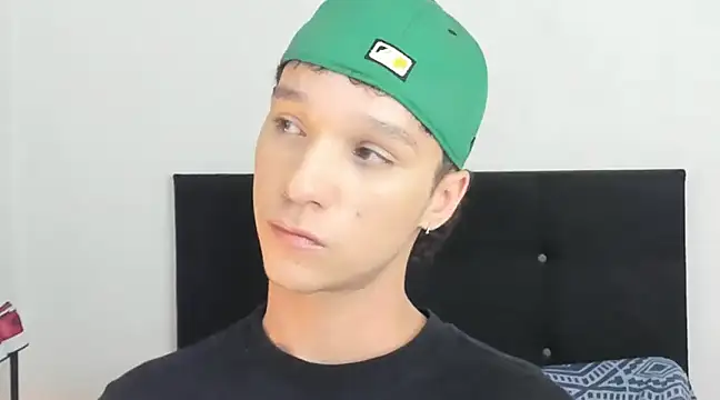 angelcortes online show from 13, 1, 2025