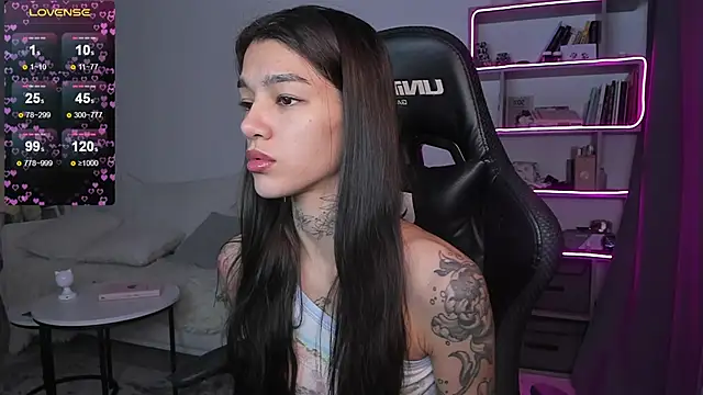 Snapshot of vinkitinkii chatting on 27, 12, 2024 vinkitinkii online show from 27, 12, 2024