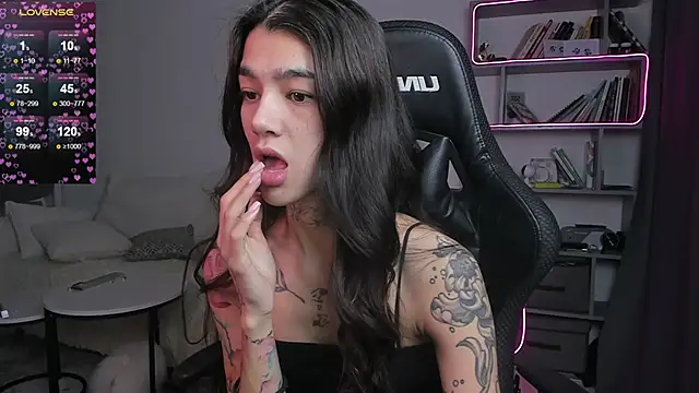 Snapshot of vinkitinkii chatting on 9, 2, 2025 vinkitinkii online show from 9, 2, 2025