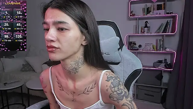 Snapshot of vinkitinkii chatting on 9, 3, 2025 vinkitinkii online show from 9, 3, 2025