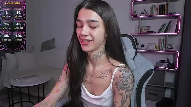 Snapshot of vinkitinkii chatting on 19, 3, 2025 vinkitinkii online show from 19, 3, 2025