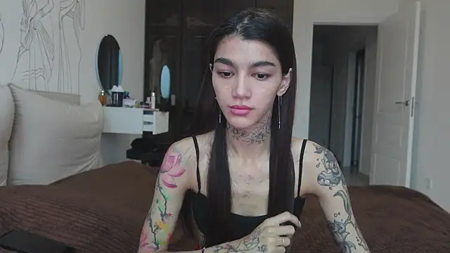 Snapshot of vinkitinkii chatting on 22, 10, 2025 vinkitinkii online show from 22, 10, 2025