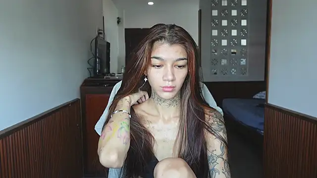 Snapshot of vinkitinkii chatting on 2, 4, 2026 vinkitinkii online show from 2, 4, 2026