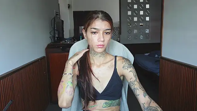 Snapshot of vinkitinkii chatting on 4, 4, 2026 vinkitinkii online show from 4, 4, 2026