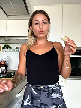 petrouchkaaa  online show from 9, 9, 2025