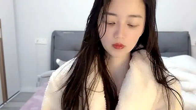 A-xena online show from 8, 3, 2025