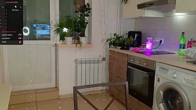 Snapshot of MissLovex chatting on 10, 3, 2026 MissLovex online show from 10, 3, 2026