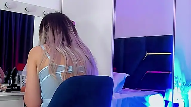 Snapshot of AllisonSweets chatting on 25, 3, 2026 AllisonSweets online show from 25, 3, 2026