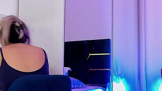 Snapshot of AllisonSweets chatting on 21, 4, 2026 AllisonSweets online show from 21, 4, 2026