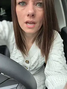 LadyLena1 online show from 22, 11, 2025