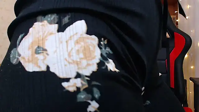 JuicyJess online show from 3, 1, 2025