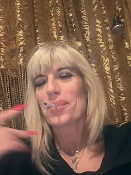 Snapshot of AlinaGrosu chatting on 28, 1, 2025 AlinaGrosu online show from 28, 1, 2025