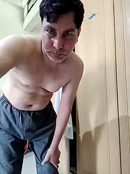 Snapshot of ZIMMY25 chatting on 17, 4, 2026 ZIMMY25 online show from 17, 4, 2026