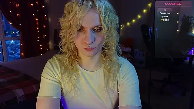 Snapshot of Lori_Myaf chatting on 2, 3, 2025 Lori Myaf online show from 2, 3, 2025