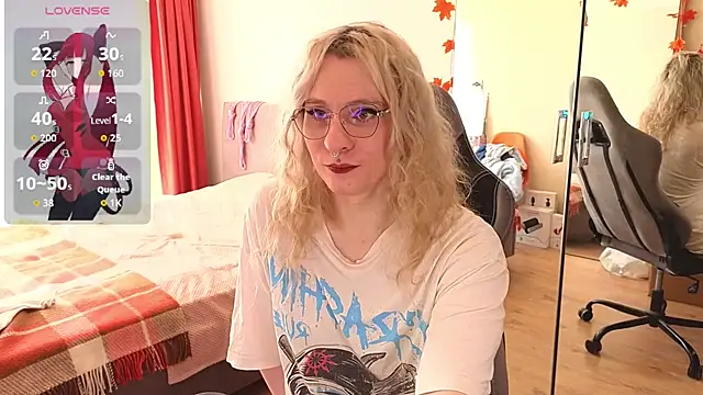 Snapshot of Lori_Myaf chatting on 2, 10, 2025 Lori Myaf online show from 2, 10, 2025