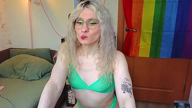 Lori Myaf online show from 1, 6, 2026