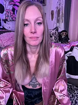 ItsDanniG online show from 13, 2, 2025