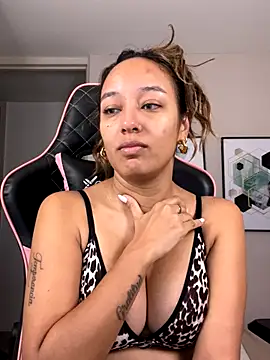 DianaHopson online show from 23, 10, 2025