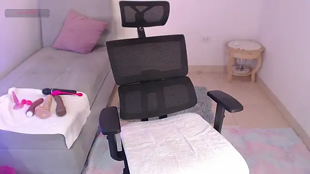 Snapshot of lilian_prada chatting on 1, 3, 2025 lilian prada online show from 1, 3, 2025