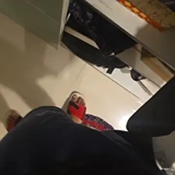 Snapshot of surfer_fun29 chatting on 1, 12, 2025 surfer fun29 online show from 1, 12, 2025