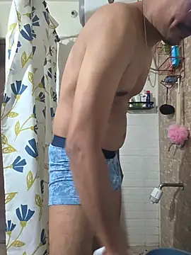 Snapshot of surfer_fun29 chatting on 14, 12, 2025 surfer fun29 online show from 14, 12, 2025