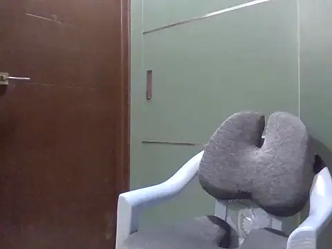 Snapshot of surfer_fun29 chatting on 19, 4, 2026 surfer fun29 online show from 19, 4, 2026