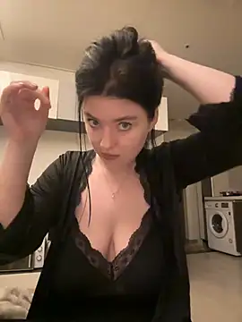 Snapshot of Angela_Fosterr chatting on 3, 7, 2026 Angela Fosterr online show from 3, 7, 2026