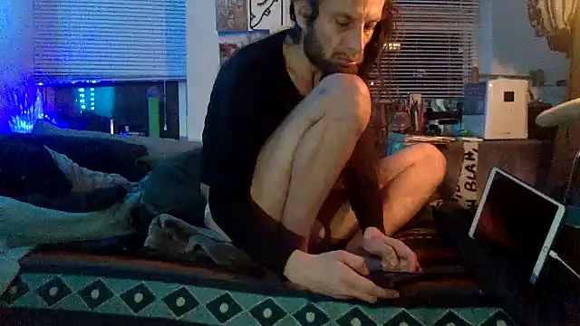 Snapshot of DownstairsSky chatting on 22, 12, 2024 DownstairsSky online show from 22, 12, 2024