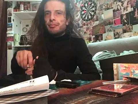 Snapshot of DownstairsSky chatting on 27, 1, 2025 DownstairsSky online show from 27, 1, 2025