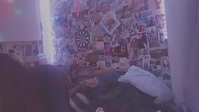 Snapshot of DownstairsSky chatting on 14, 2, 2025 DownstairsSky online show from 14, 2, 2025