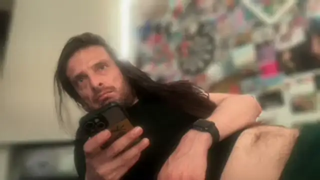 Snapshot of DownstairsSky chatting on 3, 10, 2025 DownstairsSky online show from 3, 10, 2025