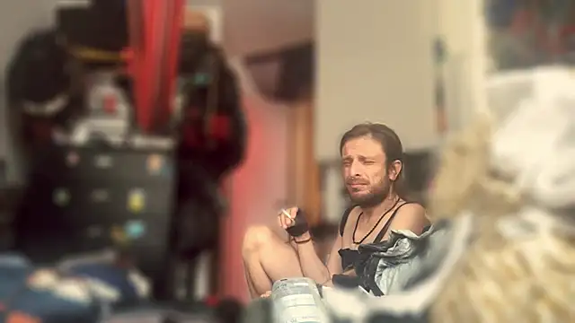 Snapshot of DownstairsSky chatting on 12, 10, 2025 DownstairsSky online show from 12, 10, 2025