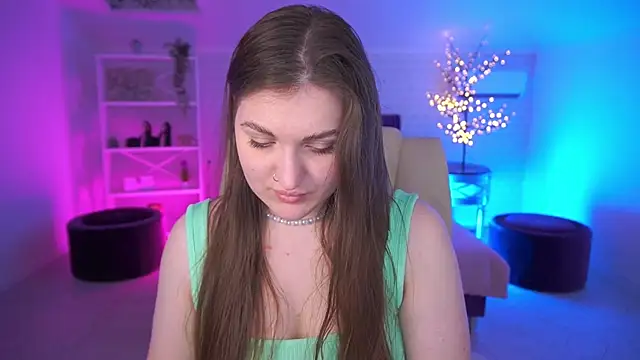 EmmyCharmm online show from 4, 6, 2026