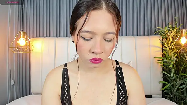 SaraRiley online show from 27, 11, 2025