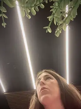 Snapshot of MommmyYummy chatting on 25, 2, 2026 MommmyYummy online show from 25, 2, 2026